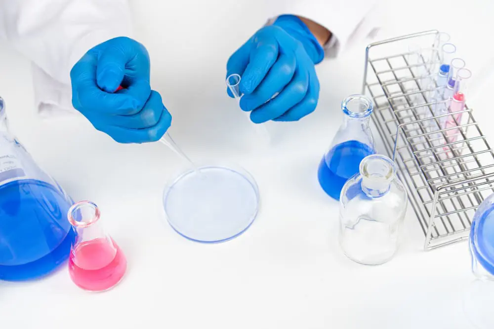 Home 4 Como montar um laboratório completo: lista de equipamentos essenciais